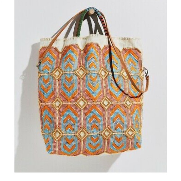 Free People Handbags - Free People Enshalla Nomad Tote Bag